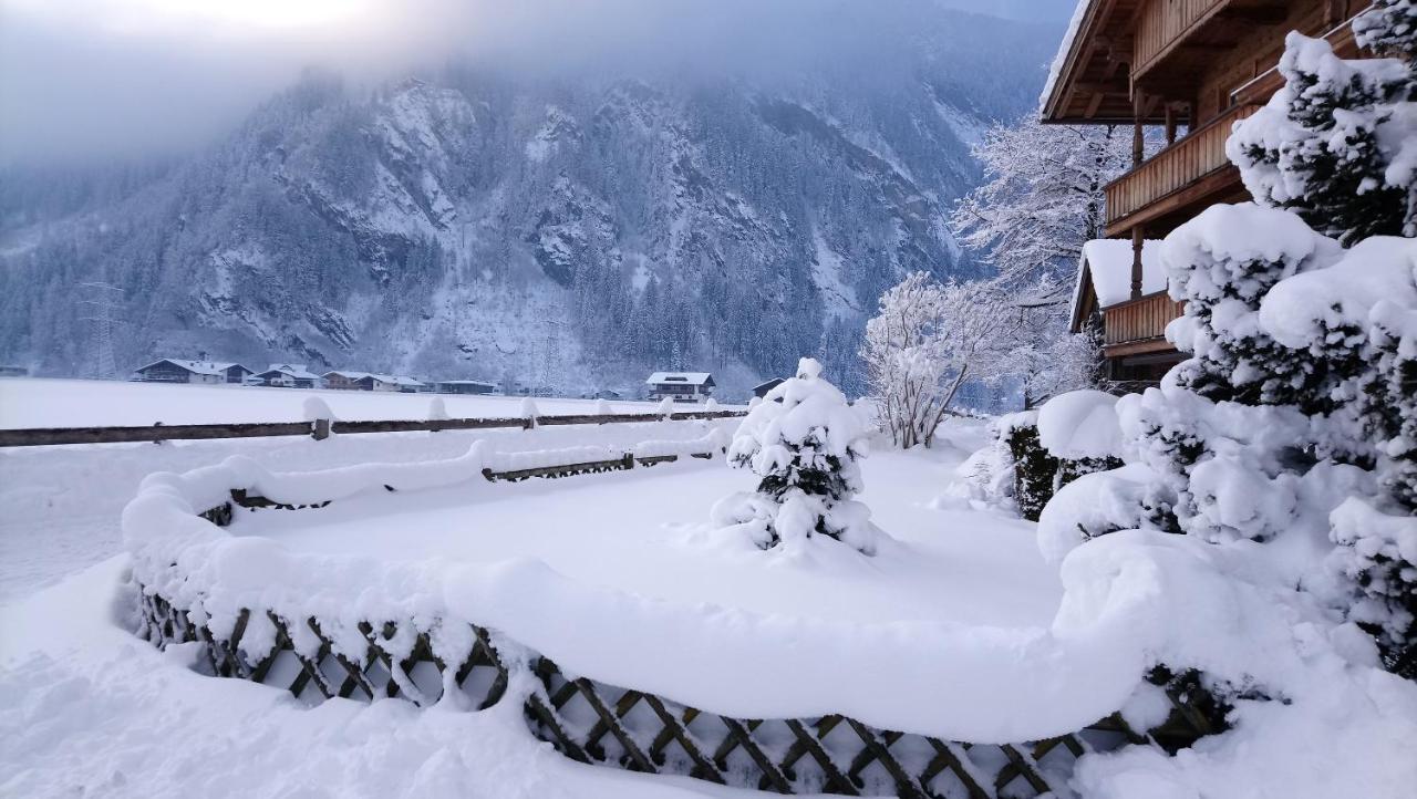 Landhaus Eberler Mayrhofen Exterior foto
