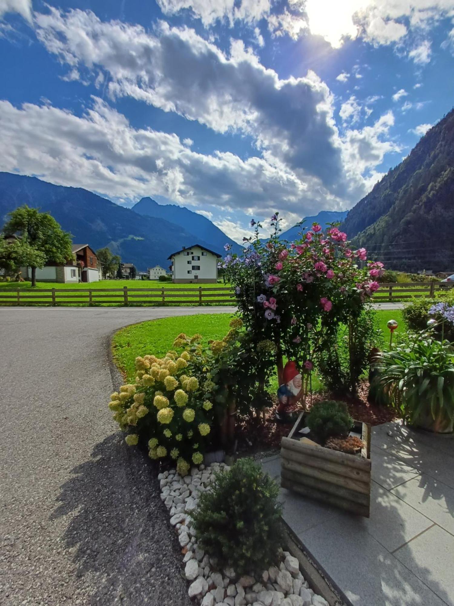 Landhaus Eberler Mayrhofen Exterior foto
